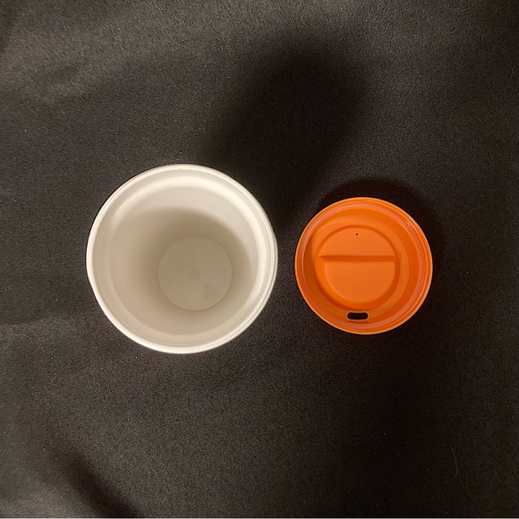 Orange Pumpkin Plastic Travel Cup 8 oz Screw on Lid - Picture 7 of 10